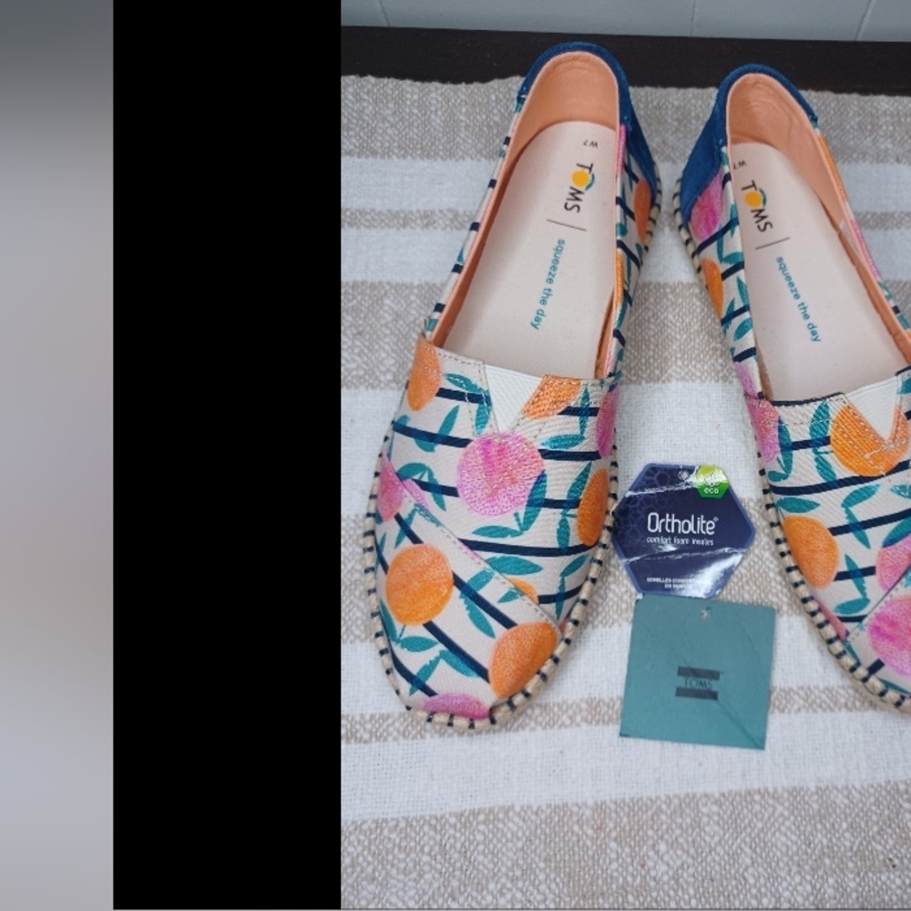 Toms Women's Vibrant Fruit Espadrilles - Picture 7 of 9